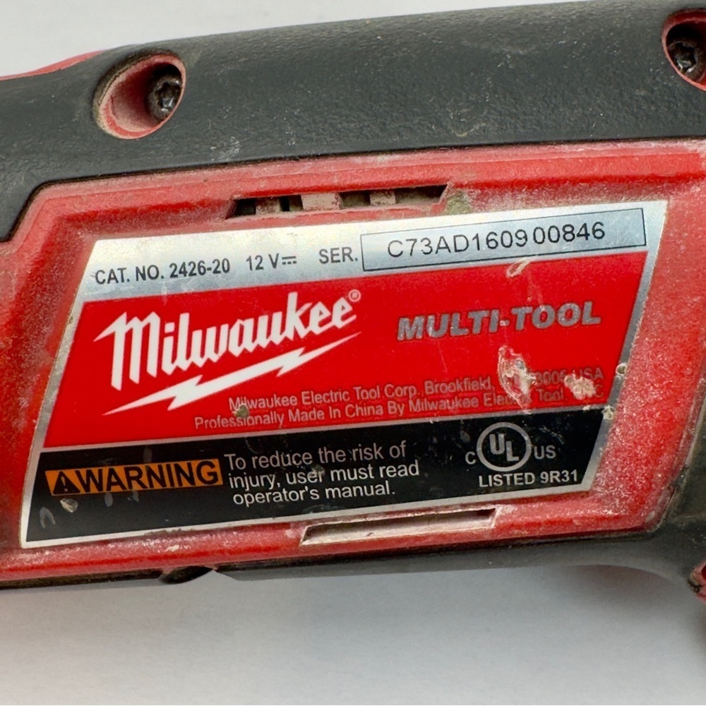Milwaukee 2426-20 M12 Multi Tool ( NOT WORKING , SELLING FOR PARTS) - Picture 3 of 8